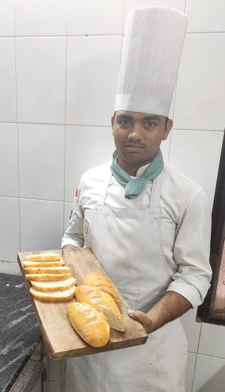 GARLIC BREAD - IIHMCA HOTEL MANAGEMENT INSTITUTE